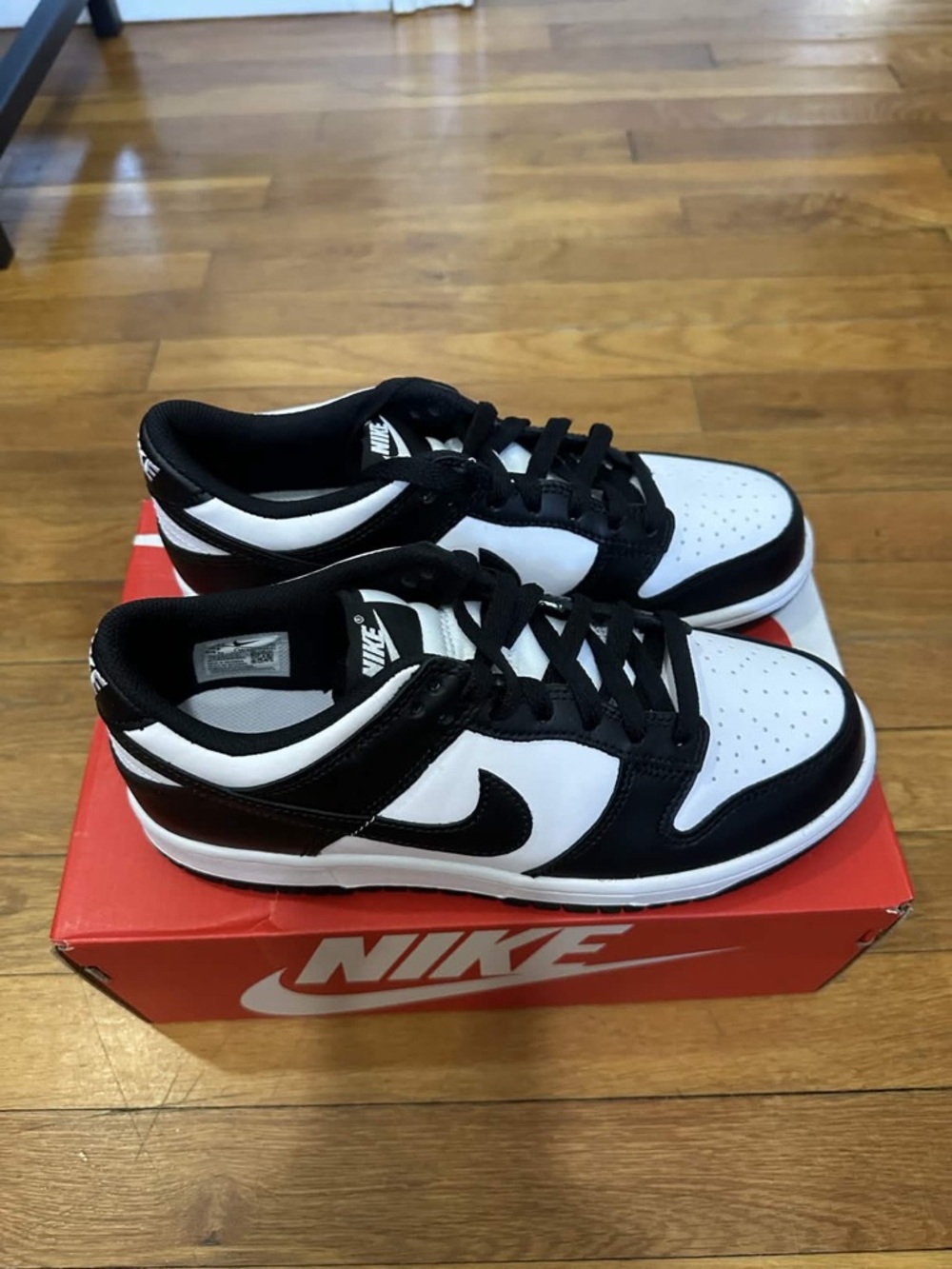 *Slightly Used* Nike Dunk Low White Black Big Kid (CW1590-100) Size 6.5Y